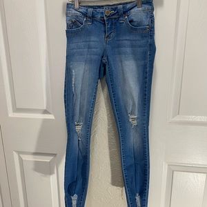 YMI ripped & distressed jeggings